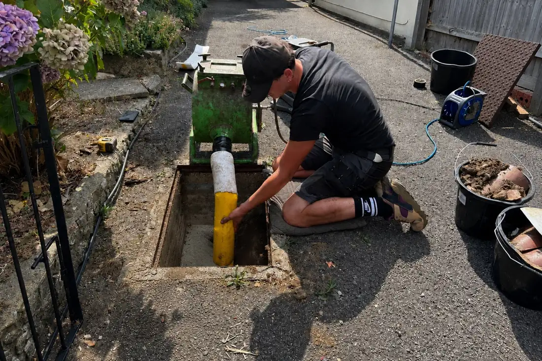 District Drainage Middle Callout Background